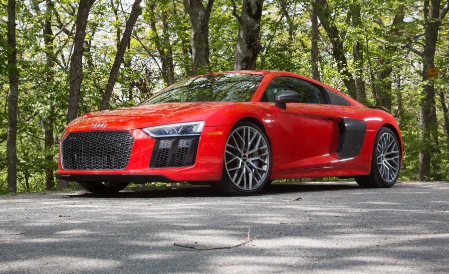  Audi R8 V10 Plus 2016 года  (NA) (фото 3 из 25)
